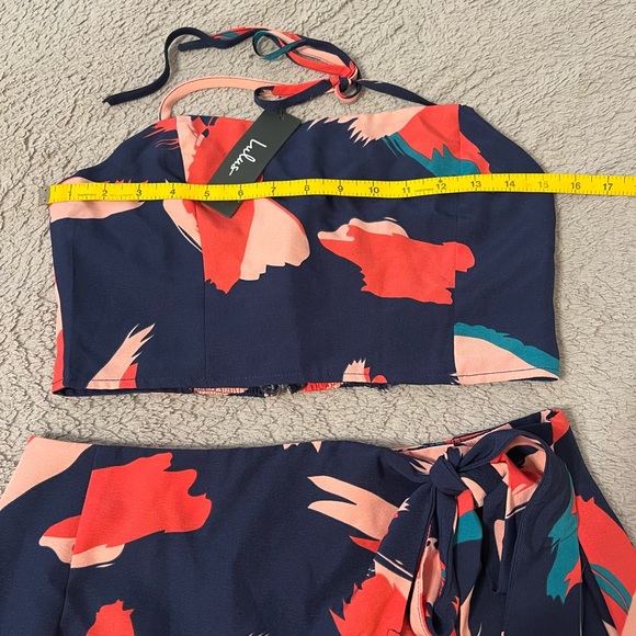 Lulu’s Navy Abstract Print wrap skirt with cropped halter top set. - Picture 8 of 9